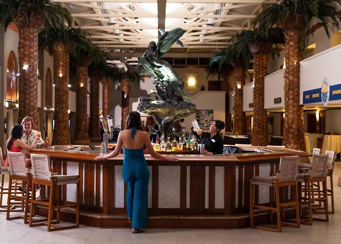 Island Grand At Tradewinds